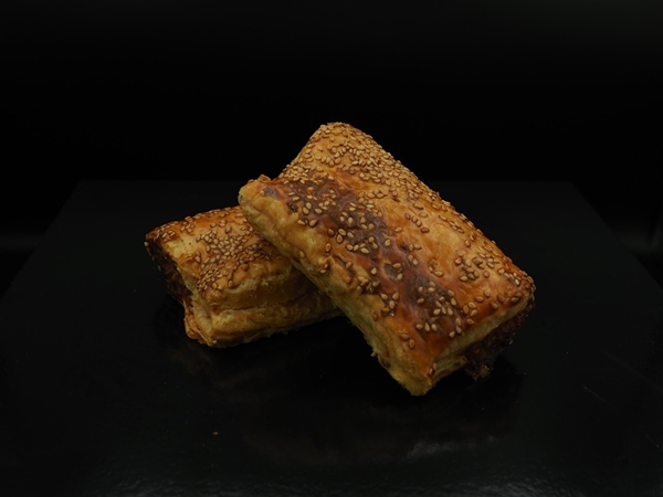 Indische saucijzenbroodje